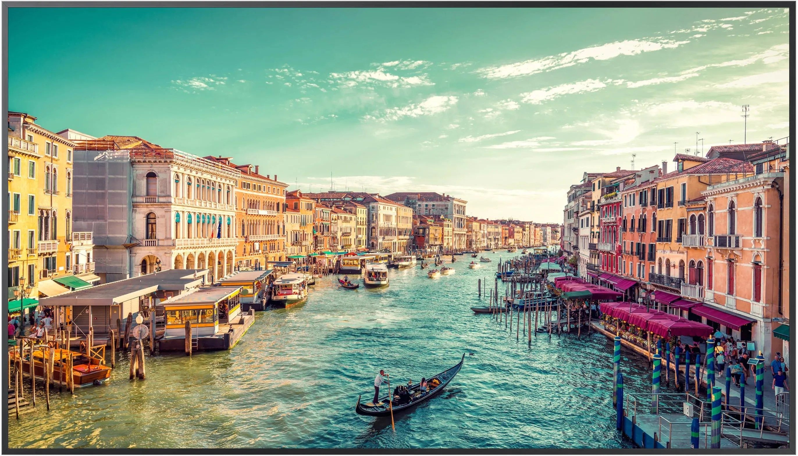 Samsung QB98T-B Digital signage flat panel 2.49 m (98") LCD Wi-Fi 350 cd/m² 4K Ultra HD Black Built-in processor Tizen 4.0 LH98QBTBPGCXEN