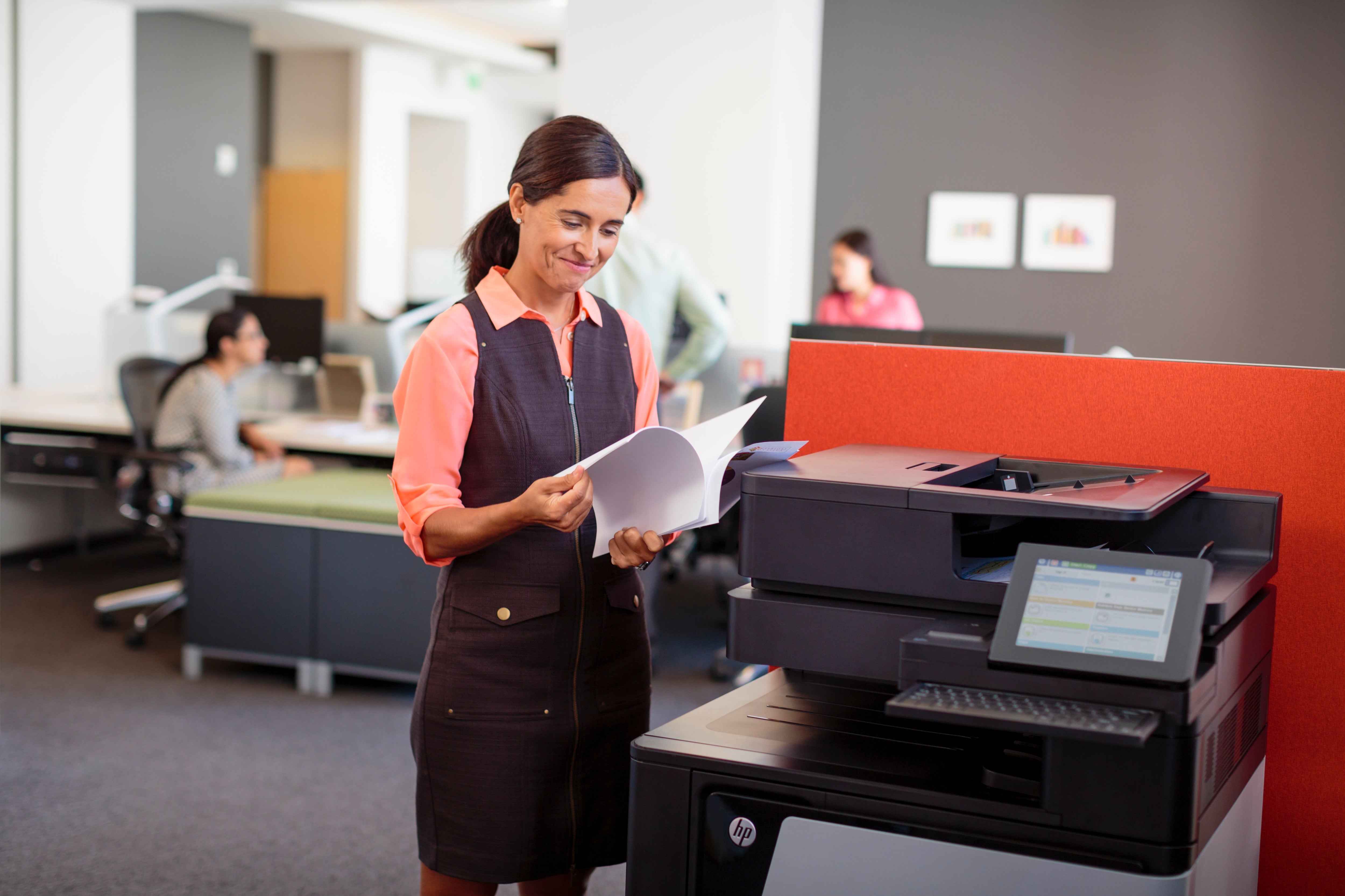 HP Color LaserJet Enterprise Flow LaserJet Enterprise Flow M880z Multifunction Kleur Printer, Alleen Ethernet; Kopieerapparaat, scanner